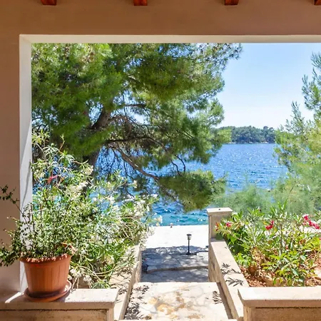 3609-5 For 3 Pers In Karbuni アパート